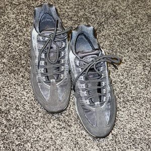 Grey Suede Nike Air max 95